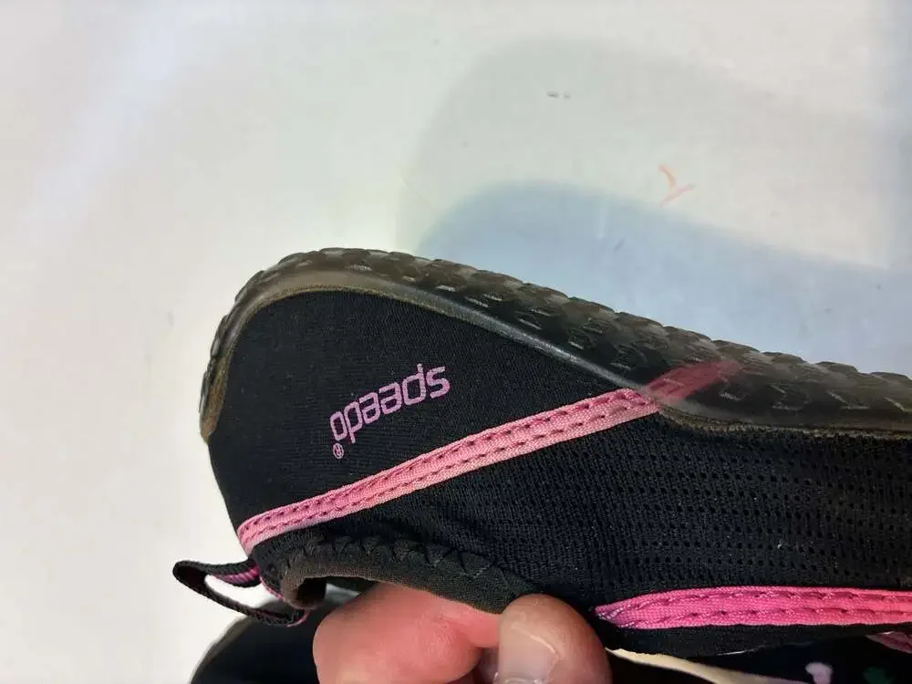Speedo Girls Zipwalker Water Shoes Black Pink Size M Swim Shoes